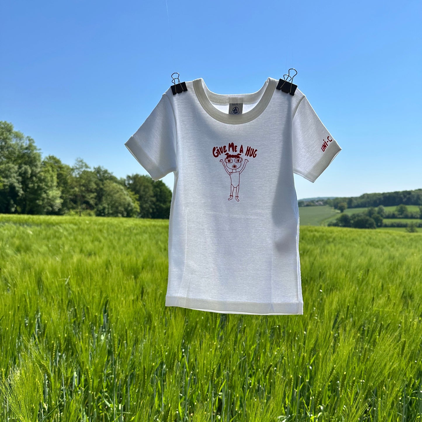 TEE-SHIRT GIVE ME A HUG
